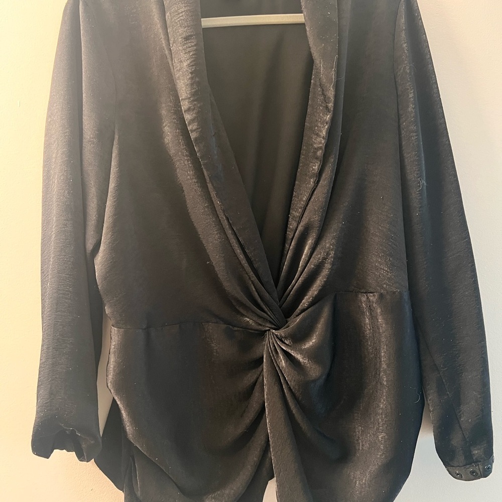Elegant Black Twist Front shirt